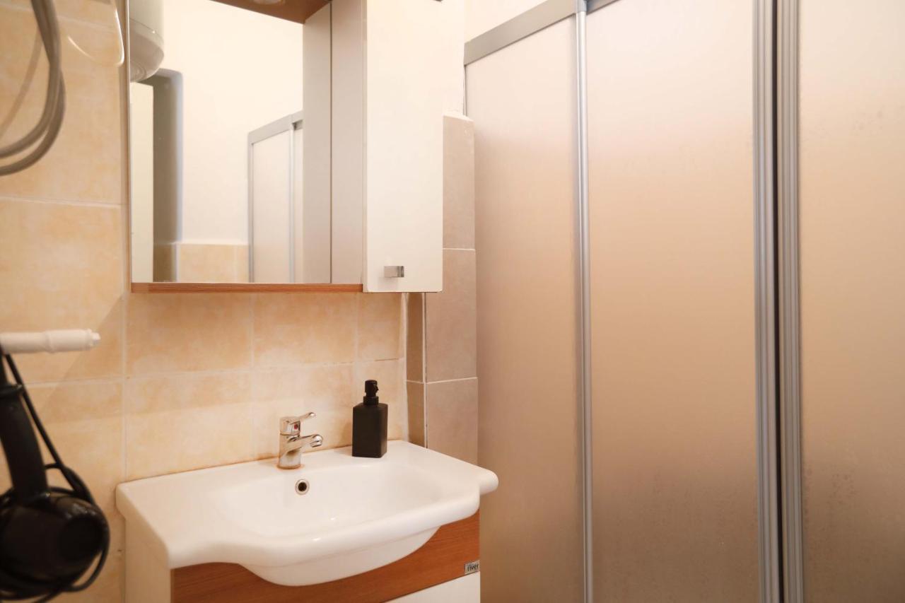 Apartament On The Street Of Bagdat Istanbul